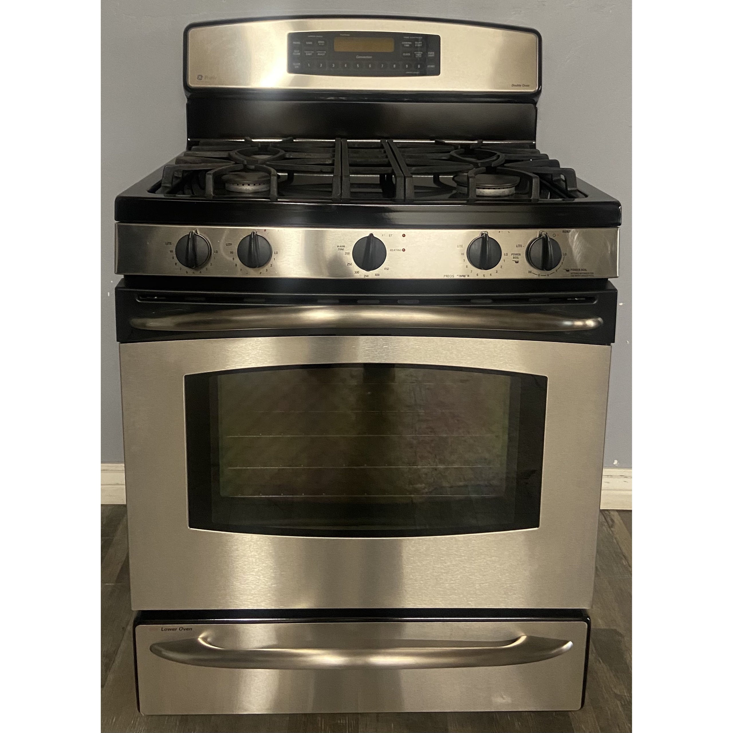 GE 6 Cu. Ft. Gas Range Self Clean & Convection Frontline Appliances