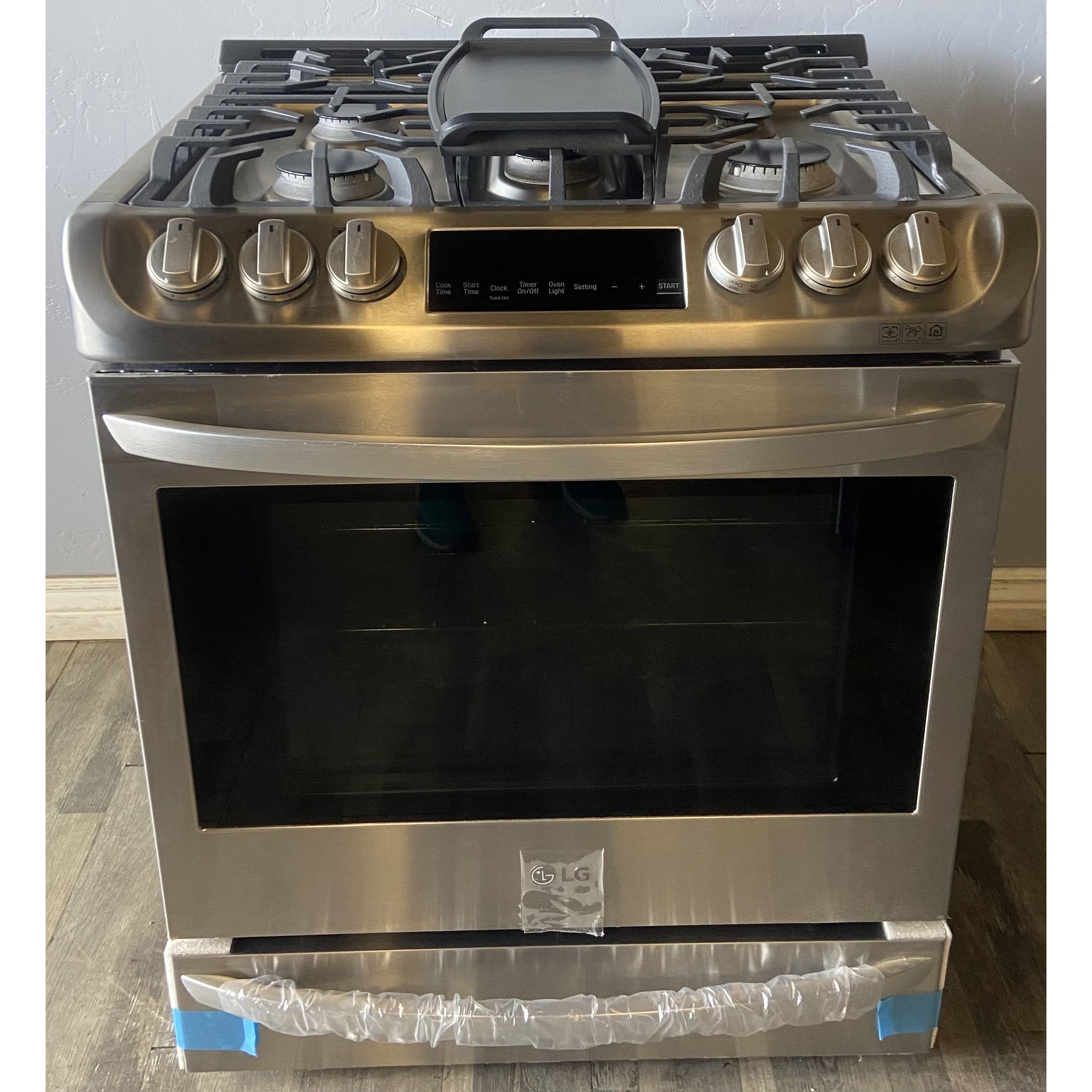 LG 6.3 Cu. Ft. Gas Range LSG4513ST | Frontline Appliances